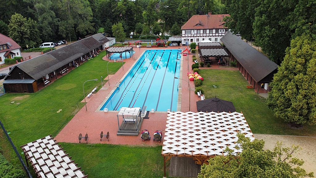 Im Herzen von Treuenbrietzen: Das Freibad Treuenbrietzen bereitet sich auf di…